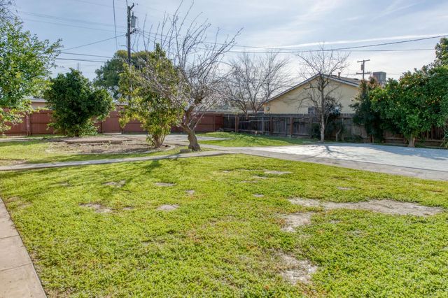 1324 Union Street, Kingsburg, CA 93631