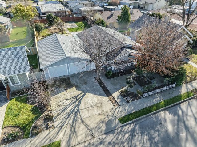 1324 Union Street, Kingsburg, CA 93631