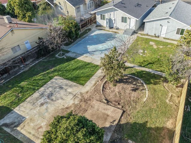 1324 Union Street, Kingsburg, CA 93631