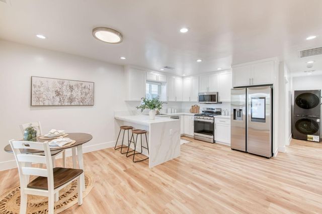 1324 Union Street, Kingsburg, CA 93631