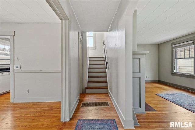 1740 S Lowell Avenue, Springfield, IL 62704