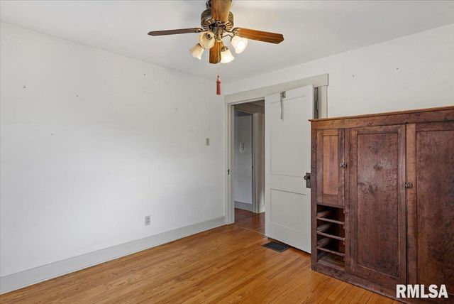 1740 S Lowell Avenue, Springfield, IL 62704