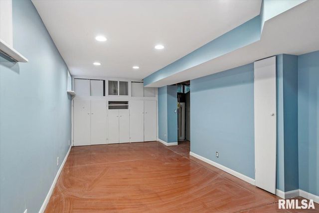 1740 S Lowell Avenue, Springfield, IL 62704