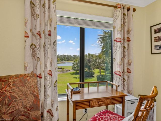 9844 Venezia CIR E 726, Naples, FL 34113