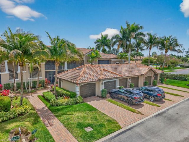 9844 Venezia CIR E 726, Naples, FL 34113