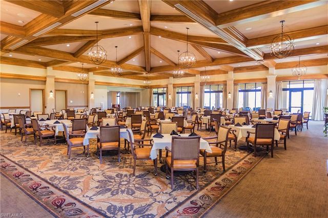 9844 Venezia CIR E 726, Naples, FL 34113