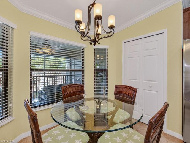 9844 Venezia CIR E 726, Naples, FL 34113