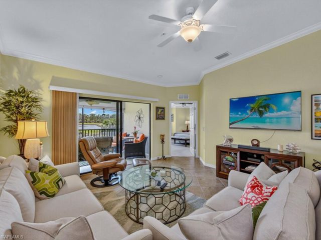 9844 Venezia CIR E 726, Naples, FL 34113