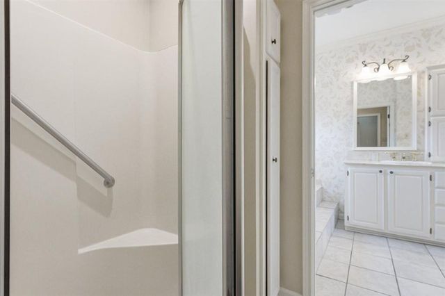 1304 W Dumbarton, Lake Charles, LA 70605