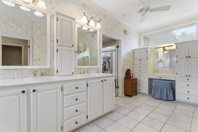 1304 W Dumbarton, Lake Charles, LA 70605