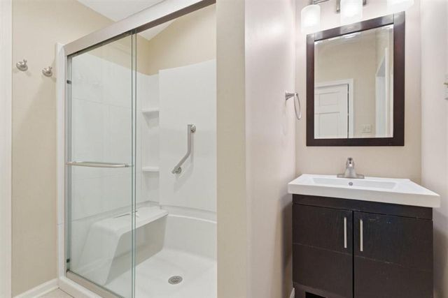 1304 W Dumbarton, Lake Charles, LA 70605