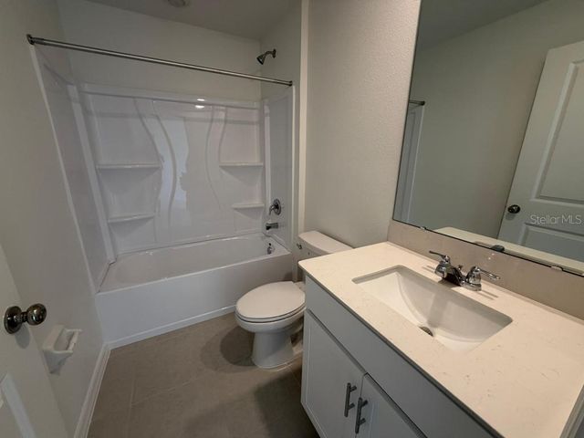 2155 LONE OAK LANE, Lakeland, FL 33801