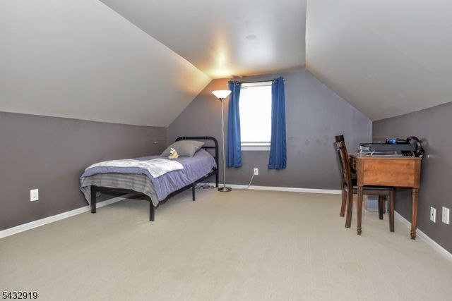 109 Brookview Dr, Woodland Park, NJ 07424