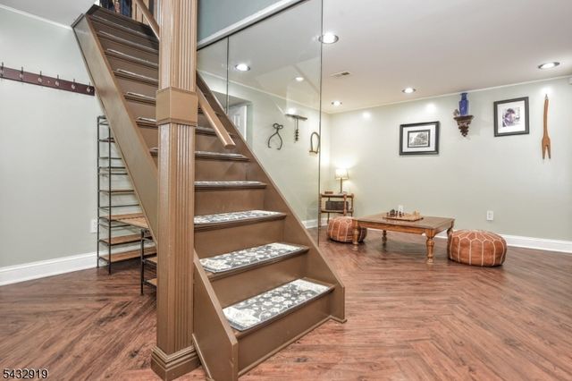 109 Brookview Dr, Woodland Park, NJ 07424