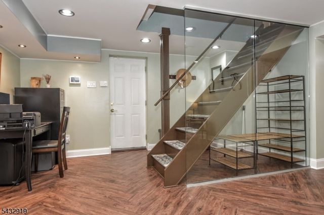 109 Brookview Dr, Woodland Park, NJ 07424