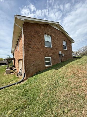 1280 Pilot Westfield Road, Pilot Mountain, NC 27041