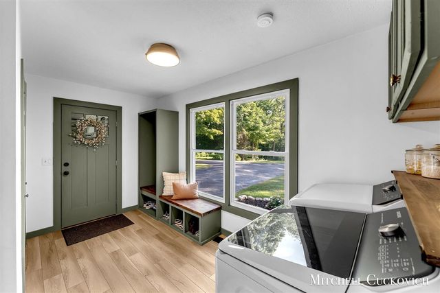 15415 Coalter Avenue, Kent City, MI 49330