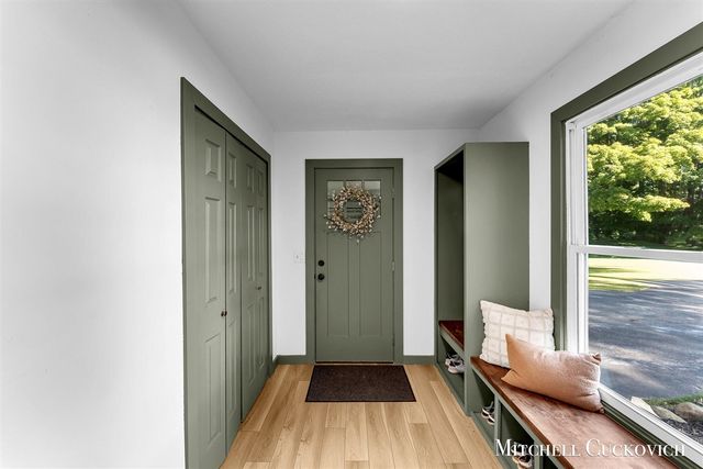 15415 Coalter Avenue, Kent City, MI 49330