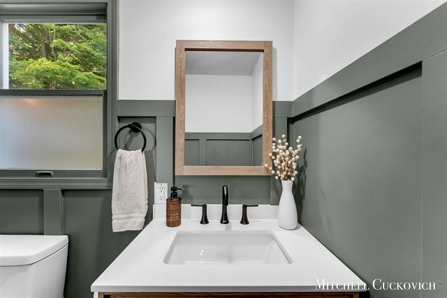 15415 Coalter Avenue, Kent City, MI 49330