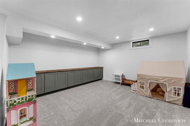 15415 Coalter Avenue, Kent City, MI 49330