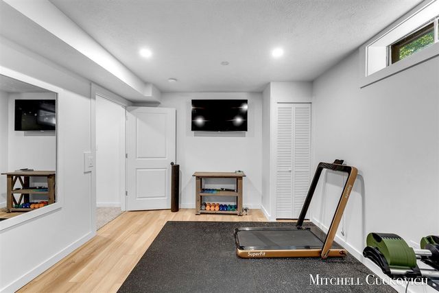 15415 Coalter Avenue, Kent City, MI 49330