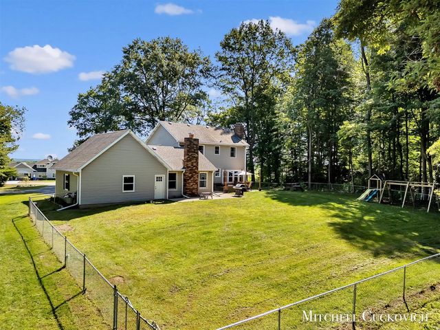 15415 Coalter Avenue, Kent City, MI 49330