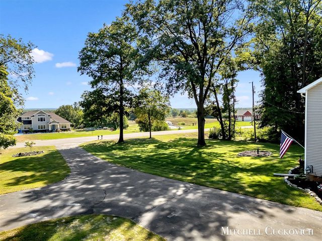 15415 Coalter Avenue, Kent City, MI 49330