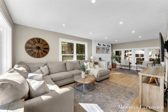 15415 Coalter Avenue, Kent City, MI 49330