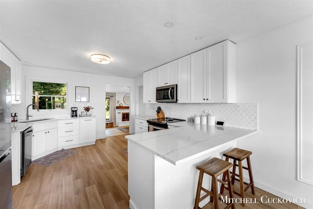 15415 Coalter Avenue, Kent City, MI 49330