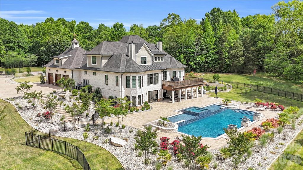 1430 Rosehill Drive, Waxhaw, NC 28173