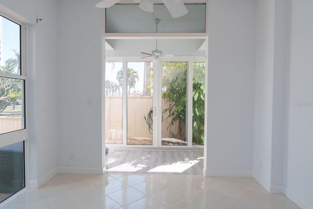 7400 SUN ISLAND DRIVE S 111, South Pasadena, FL 33707