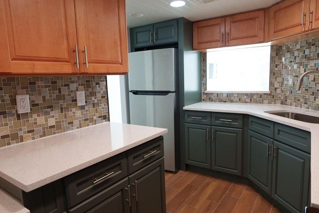 7400 SUN ISLAND DRIVE S 111, South Pasadena, FL 33707