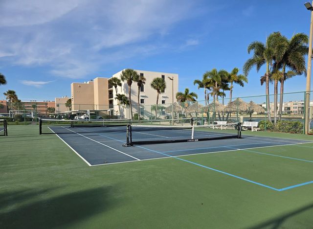 7400 SUN ISLAND DRIVE S 111, South Pasadena, FL 33707