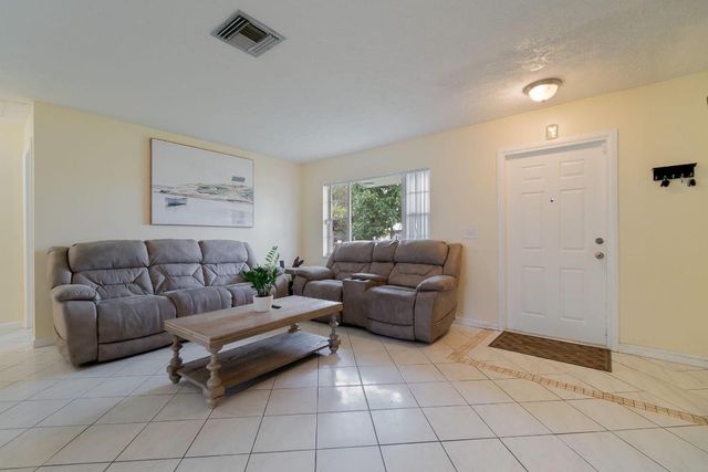 750 SE Academy Lane, Port St. Lucie, Port St Lucie, FL 34984