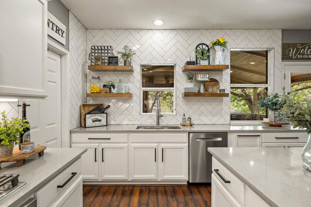 911 LINDEN LOOP, Cedar Park, TX 78613