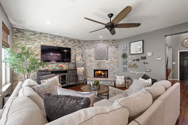 911 LINDEN LOOP, Cedar Park, TX 78613