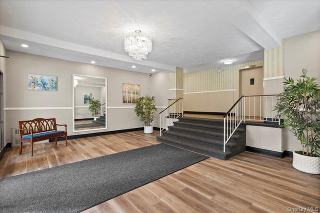 2241 Palmer Avenue 2P, New Rochelle, NY 10801