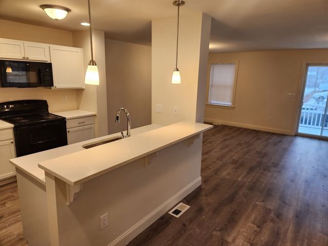 55 Everit Ave A, Framingham, MA 01702