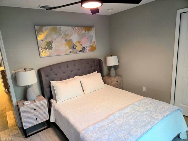 3594 Rita LN, St. James City, FL 33956