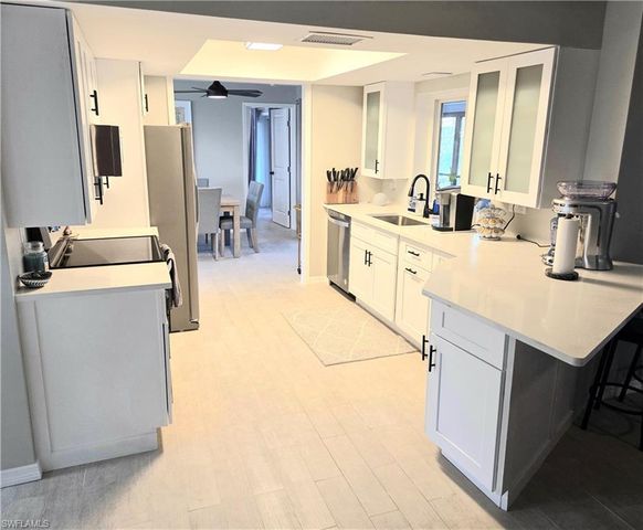 3594 Rita LN, St. James City, FL 33956