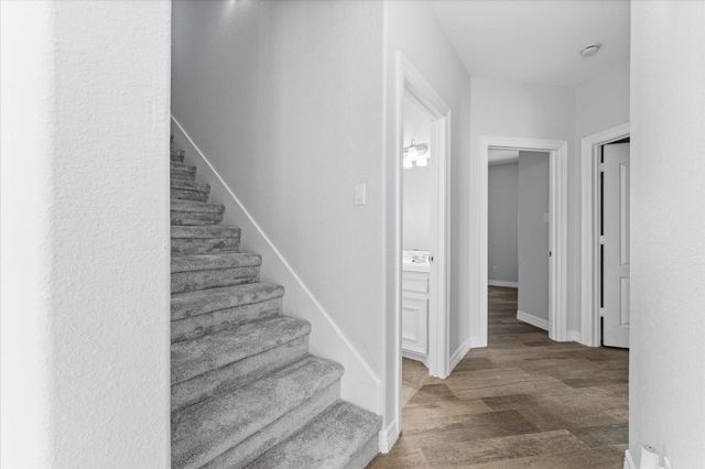 98 Victoria Drive W, Montgomery, TX 77356