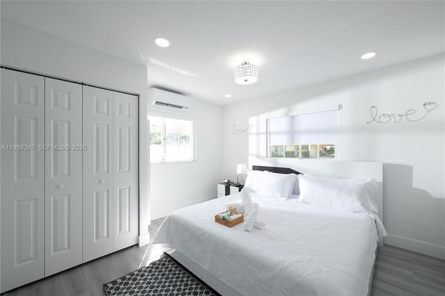 12293 SW 28th Ter, Miami, FL 33175