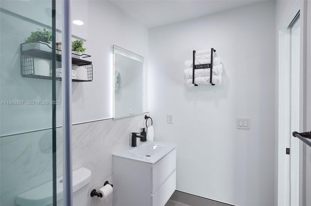 12293 SW 28th Ter, Miami, FL 33175