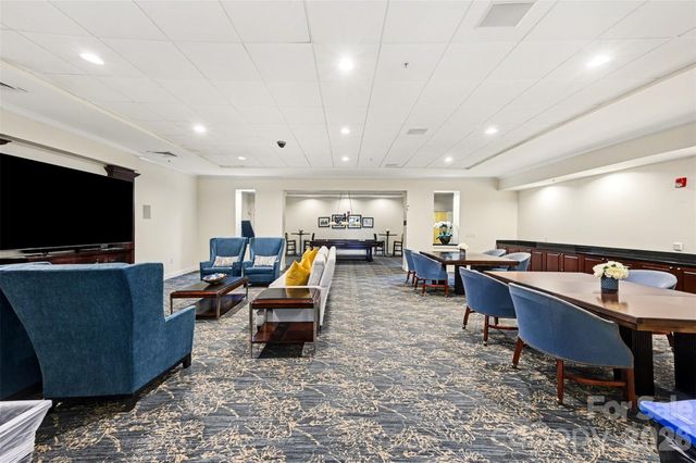 300 W 5th Street 336, Charlotte, NC 28202