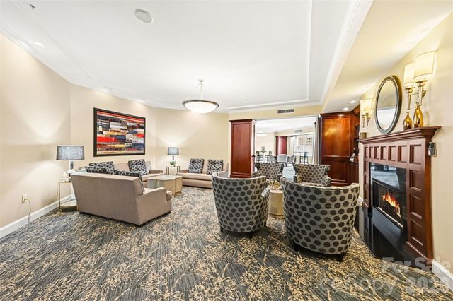 300 W 5th Street 336, Charlotte, NC 28202