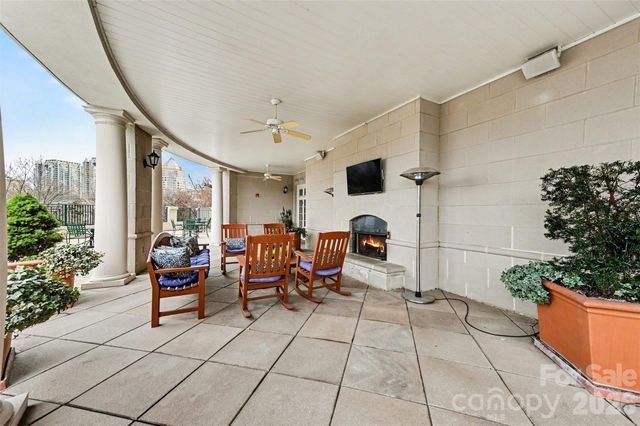 300 W 5th Street 336, Charlotte, NC 28202