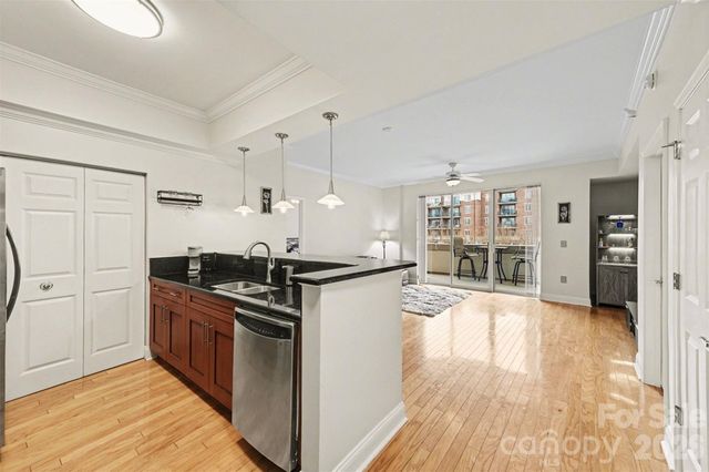 300 W 5th Street 336, Charlotte, NC 28202