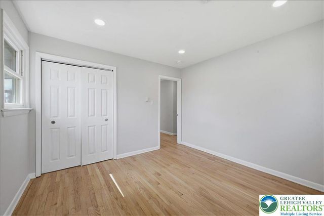 3326 lehigh, Bethlehem Twp, PA 18020