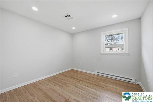 3326 lehigh, Bethlehem Twp, PA 18020