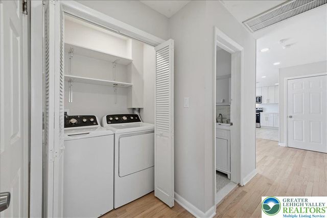 3326 lehigh, Bethlehem Twp, PA 18020